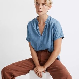 NWT Madewell Denim V-Neck Top in Hadley Wash